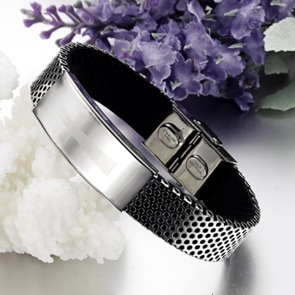 New Boutique Men's Titanium Steel Bracelet Mirror cross pattern PU leather bracelet Slap Snap Bracelets Fashion accessories.