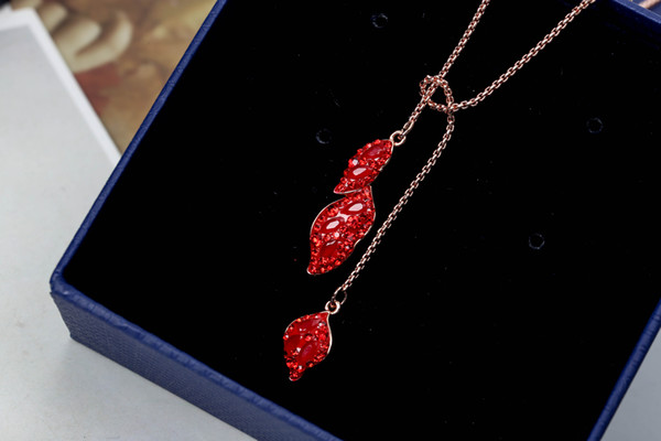 Huachen Yuexi Camellia Petal Long necklace female jewelry Petal embellishment to create an elegant and feminine dress