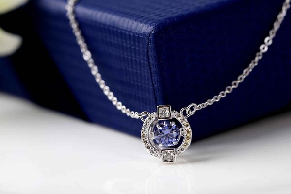 S925 sterling silver material can be moved. The middle of the drill is constantly beating. You are the most flashing one!