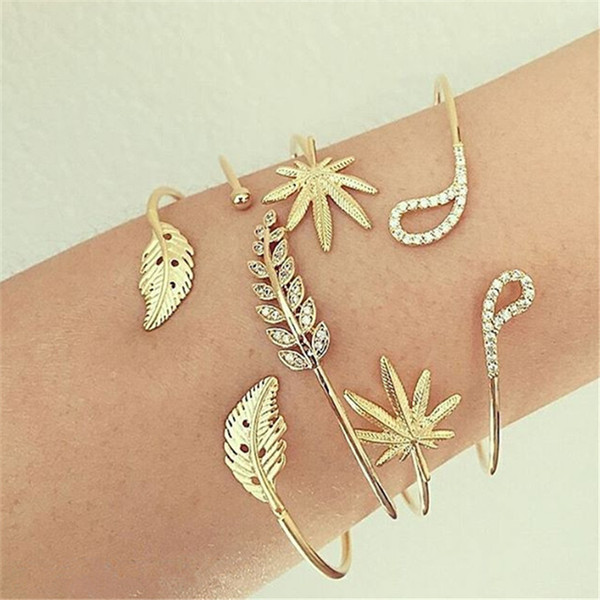 4 pcs/ set Fashion personality set in drilling leaf Bracelets Chain Golden colour Bracelet Set Exquisite Female Jewelry for women Gift