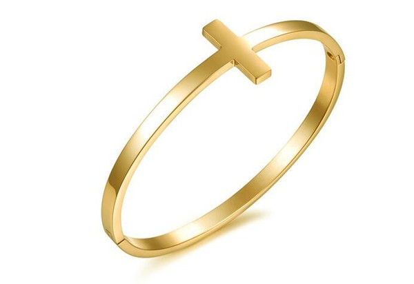 Europe and the United States fashion new jewelry exquisite jewelry gold cross woman titanium steel bracelet