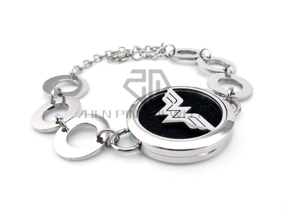Round Silver Wonder Woman (30mm) with Circle Band Aromatherapy / Stainless Steel Essential Oils Diffuser Locket Bracelet