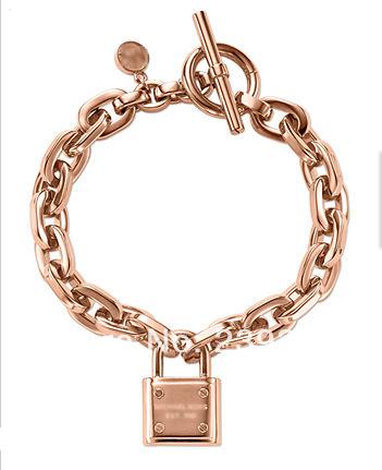 Wholesale-Fashion charming design Rose-Gold Tone Chain and Log Padlock and a toggle closure bracelet bangle Jewelry for Female