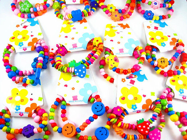 Brand New 50 cards(100PCs) kids children's mixed styles cute party wooden beads stretch jewelry bracelets wholesale lots