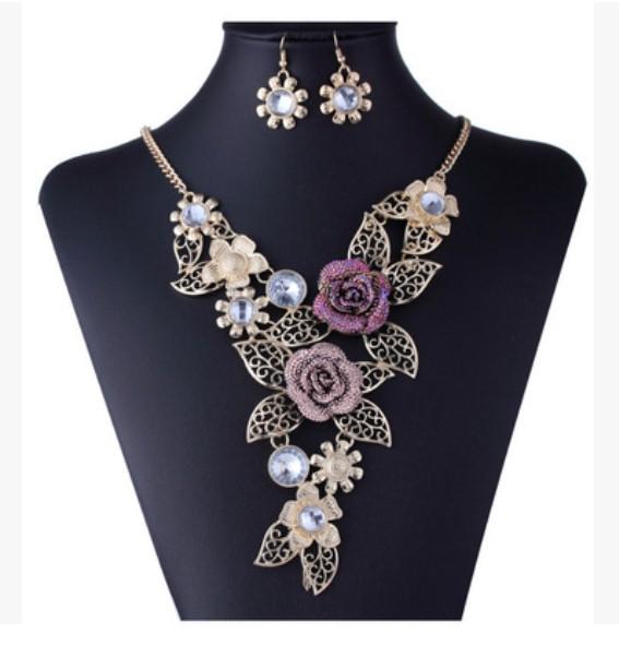 2017 Elegant Flower Vintage Statement Necklaces Women Lady Shining Gemstone Diamond Choker Necklace Earrings Party High Quality Jewelry Set