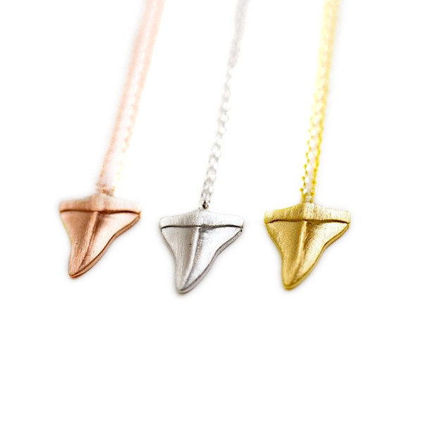 Fashion shark teeth Beautiful shark's teeth pendant Animal teeth for women