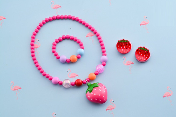 Fruit Necklace Cartoon Jewelry Little Girl Pendant Strawberry with Lighting Bead Necklaces for Kids Gift HR-002