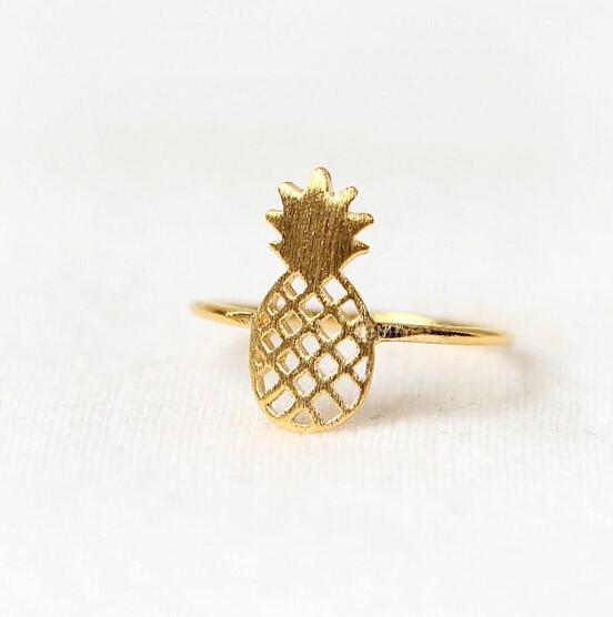 Fashion hollowed-out pineapple pineapple ring 18 k gold plated ring shape design festival best gift for women