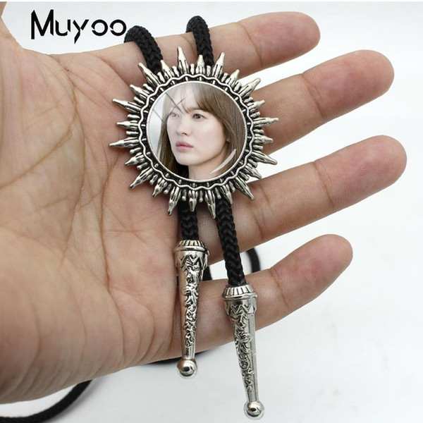 2019 Song Hye-kyo Mens Neck Tie Korean Goddess Slide Bolo Tie Glass Dome Photo Pendant Bolo Ties Wholesale BOLO-0083