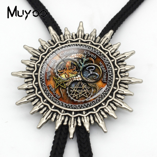 BOLO-0154 Vintage Cthulhu Bolo Tie Steam Punk R'lyeh Pattern Letter Glasss Dome Pendant Metal Tie Men Silver Necktie Jewelry