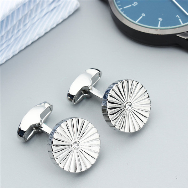 1 Pair Crystal Shell Pattern Cufflinks for Men Shirt Jewelry Cuff Links With Gift Box Hawson