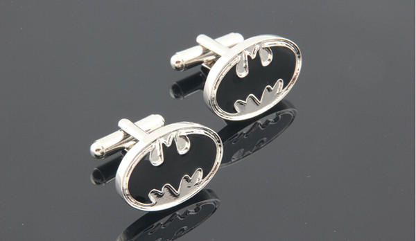 New Statement Luxury Super Hero Cufflinks Marvel Comic Batman Cufflinks Novelty Cufflink Accessories Wedding Party Cufflinks