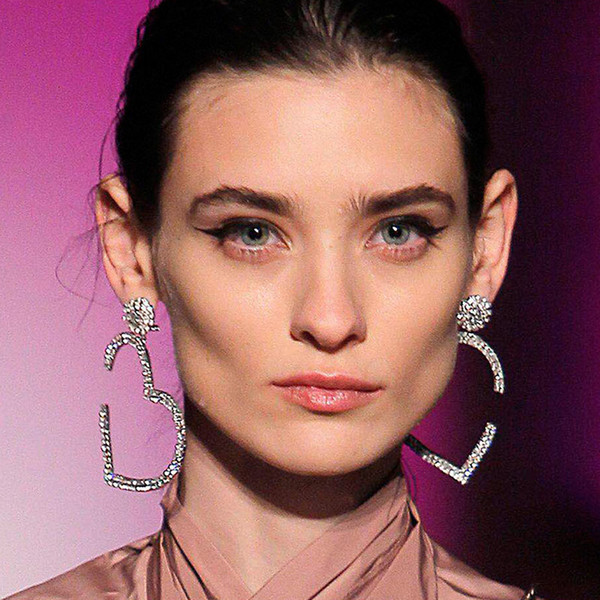 Personality Night Club Party Earring for Women Luxury Rhinestone Exaggerated Heart Stud Fashion Vintage Style Party Earrings