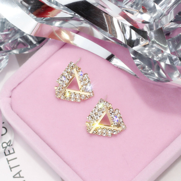 Creative Triangular Crystal Party Stud Vintage Fashion Night Club Earring for Lady High Quality Women Earrings