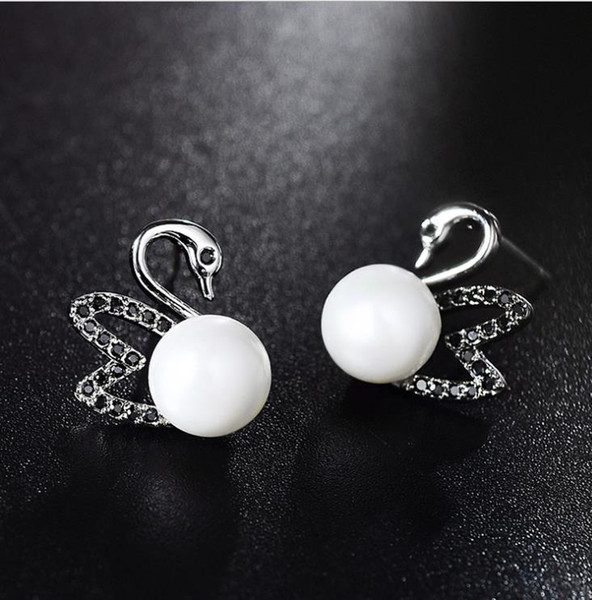 Fashion Trend Individual Swan Ear Nails Female Style Black Stone-inlaid Pearl Earrings Temperament Baitao Pure Silver Ear Jewelry