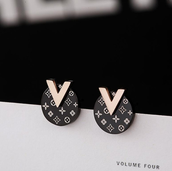 2019 New Luxury Earrings Brand Designer Titanium Steel Stud Women's Fashion Rose Gold Letter V Earrings Free Shipping