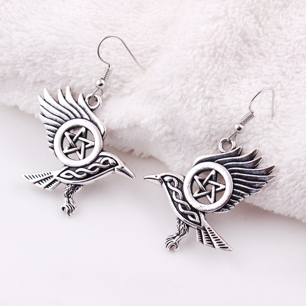 Fashion Flying Raven Knot Wiccan Pentacle five-pointed star Earring Crow Jewelry