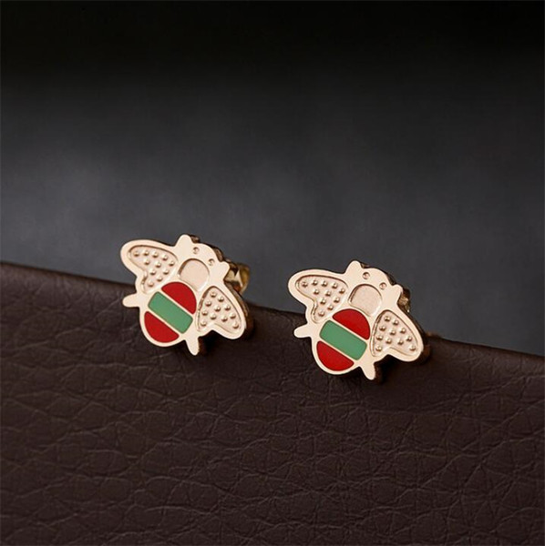 New 2019 Colored Bee Stud Earrings Brand Designer Titanium Steel Stud Women's Fashion Rose Gold Earrings Birthday Gift T046