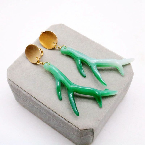 Free Shipping Tree Branch Green Resin Cute Fashion Sweet European and American Style Clip Earring For Women
