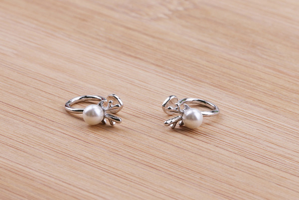 Korean version of the new Sen system sweet ear pierced pearls antlers antler ear clip earrings earrings Christmas gift