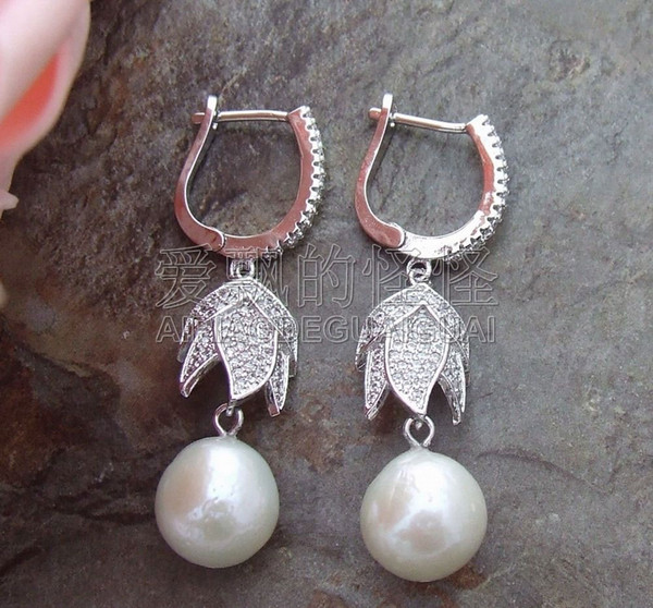 E032114 1.9'' White Keshi Pearl Earrings