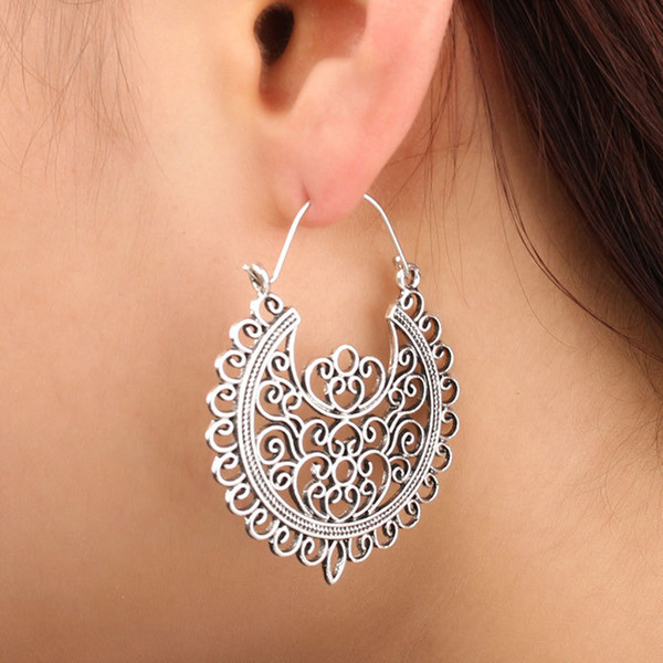 Bohemia Vintage Dangle Earrings Metal Hollow Out Carved Flower Drop Earrings for Women Fashion Ethnic Jewelry Accessories