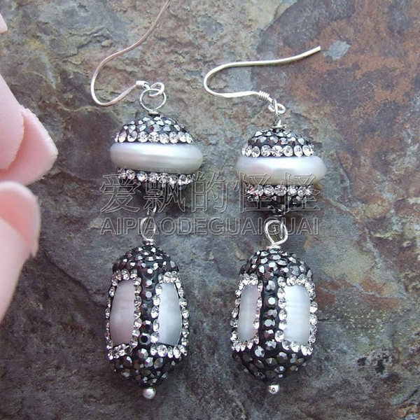 E072115 White Pearl Earrings