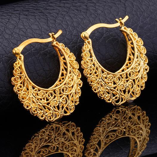 Hot Item 18K Real Gold Plated Hollow Flowers Hoop Earrings Basketball Wives Earrings Fashion Jewelry for Women Wholesale