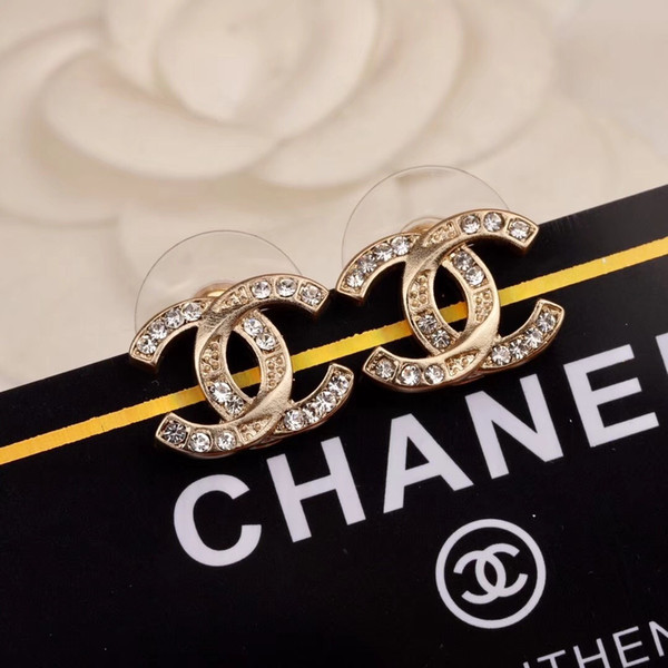 19ss Luxury Designer Stud Earrings Luxury Diamond Earrings Gold Women's Luxurious Jewelry Christmas Gift with Original Box