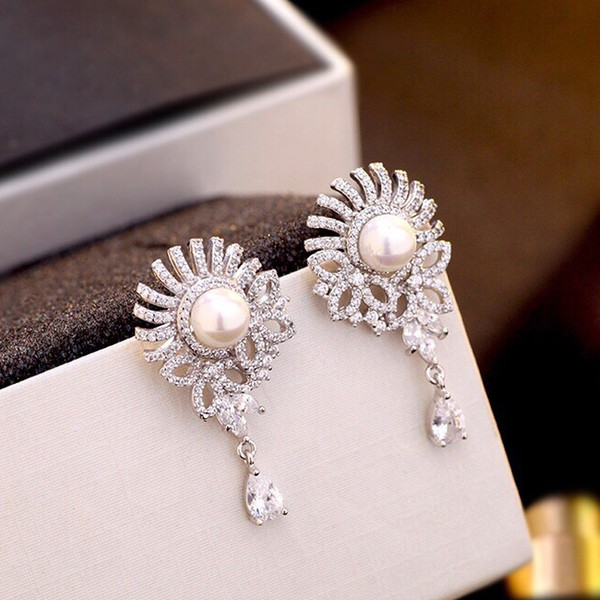 2019 new ear rings high quality fashion designer stud earrings Pearl earrings with diamonds and pearl stud Party Wedding Jewelry
