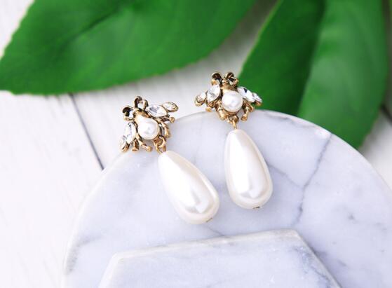 New designer retro insect crystal pearl earrings ladies earrings brand name jewelry gifts love high quality