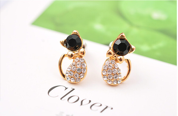 Fashion Women Lady Elegant Crystal Rhinestone Ear Stud Earrings 1 Pair