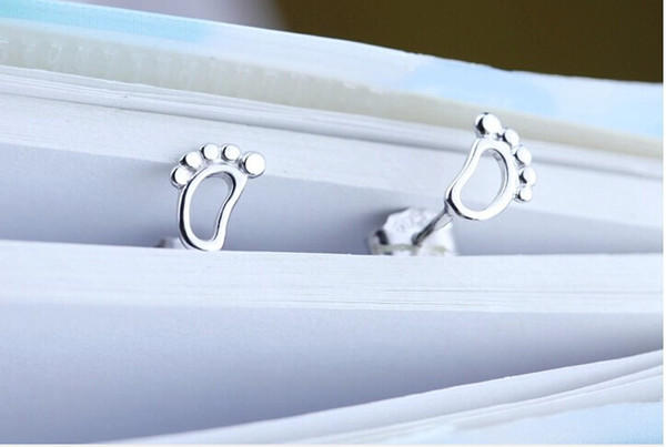 Cute Little Feet Earrings for Women Girls Party Gift Fashion Trendy 2015 New Small Stud Earring Accessories Female Hot Sale