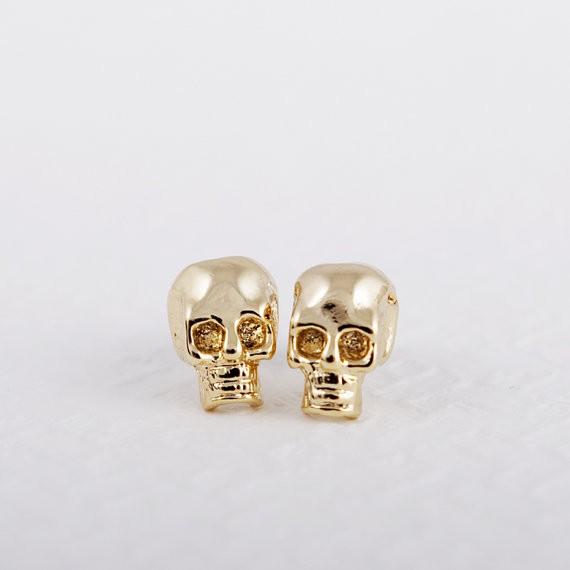 Fashion gold stud earrings SKULL romantic stud earrings zinc alloy Gold-color stud earrings for women wholesale