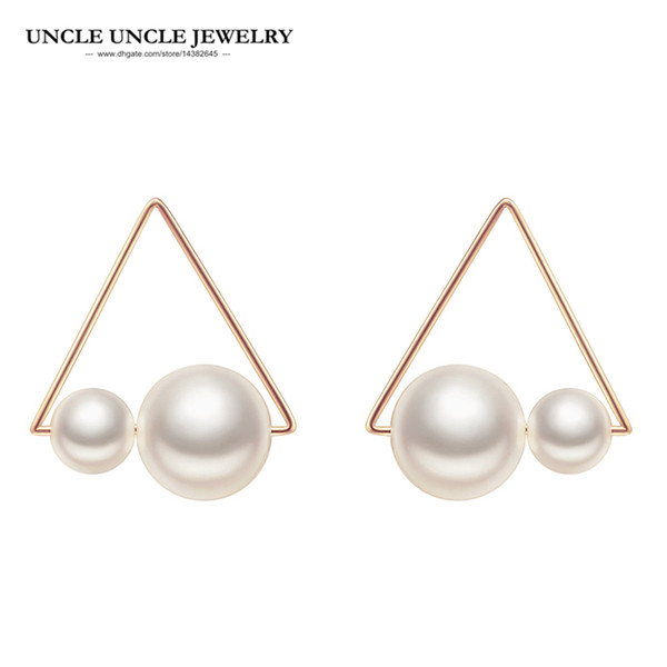 Elegant Rose Gold Color Triangle Design White 2 pcs Simulated Pearl Geometric Women Fashion Stud Earring Wholesale Accessories