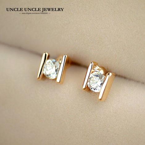 Rose Gold Color Small H Letter Design Clear Zirconia Studded Women Stud Earrings Wholesale Fashion Accessories