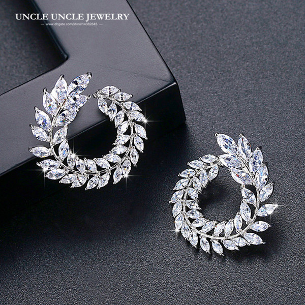 Luxury Circle Olive Branch Design Brilliant Clear Zirconia Set Crystal Leaves Element Woman Stud Earring Christmas Gifts