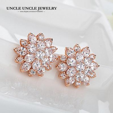 Rose Gold Color Clear Cubic Zirconia Setting Crystal Flower Design Fashion Woman Stud Earring Wholesale Gift