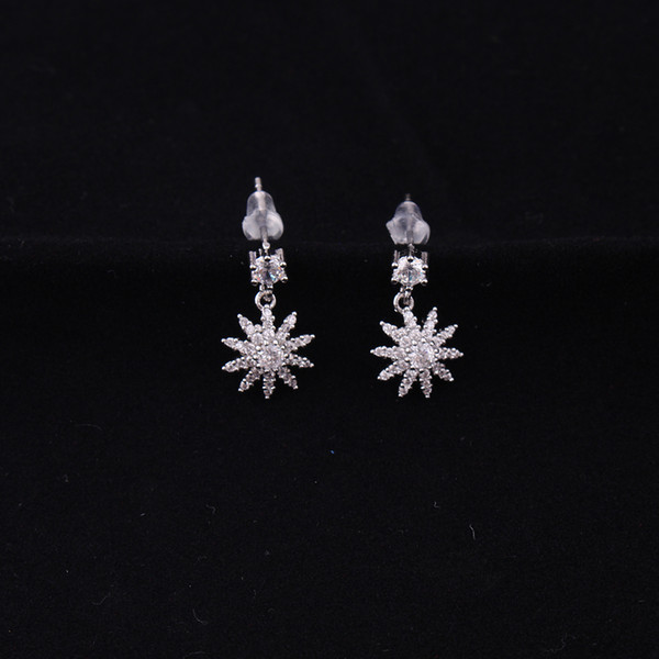 2022Hot Sale Women Studs Earrings Beautiful Flower Shape Design Sparkling Crystals Copper Material Drop Shipping