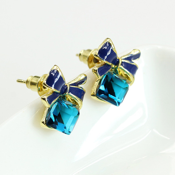 Hot Selling Fashion Chic Shimmer Gold Bow Blue Cubic Crystal Earrings Rhinestone Anti Allergy Stud Earrings For Women Jewelry