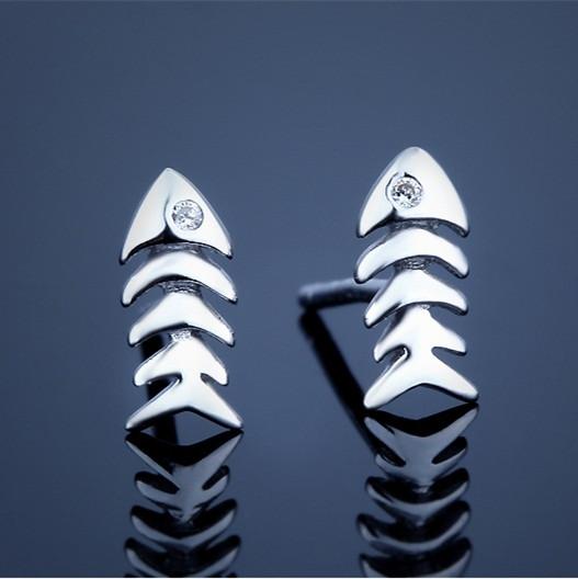 woman's earrings man real s925 silver jewelry animal fish bone small cool boy girl punk style individuality sport lover souvenir 7x3mm 1pair