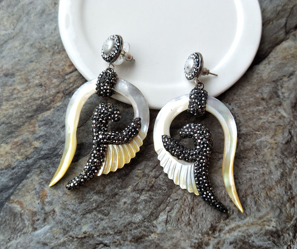 Gorgeous natural Shell earrings,carved Wing shape charms earrings, Pave Zircon Pearl Jewelry For Woman ER162