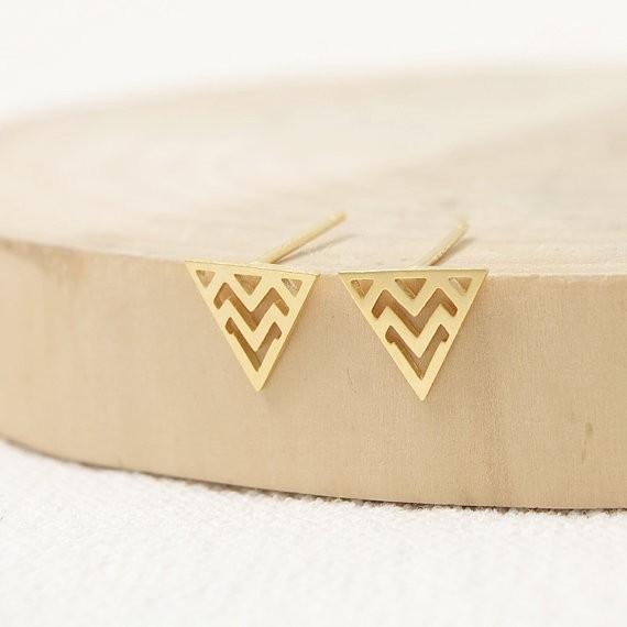 Fashion strianle stud earrings Wavy lines of the triangle rock stud earring for women Gold-color stud earring