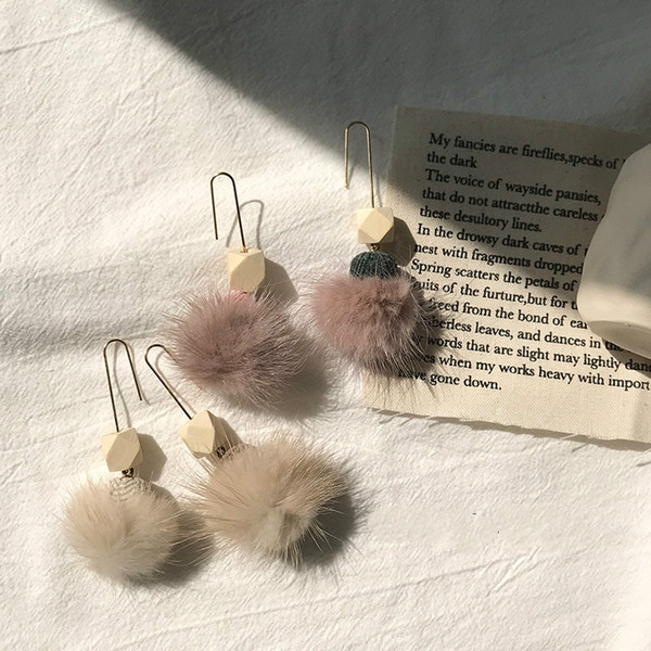 2018 New Autumn And Winter Furry Ball Furry Earrings Nv Chao Xian Retro Korean Temperament Simple Baitao Earrings