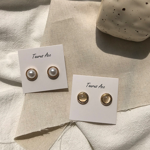 Sleeping without picking retro pearl French earrings sterling silver feminine temperament Korean personality earrings ear-free hole earrings