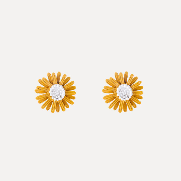 Fashion new small daisies styling earrings simple temperament ladies cold wind earrings ladies decorations casual earrings