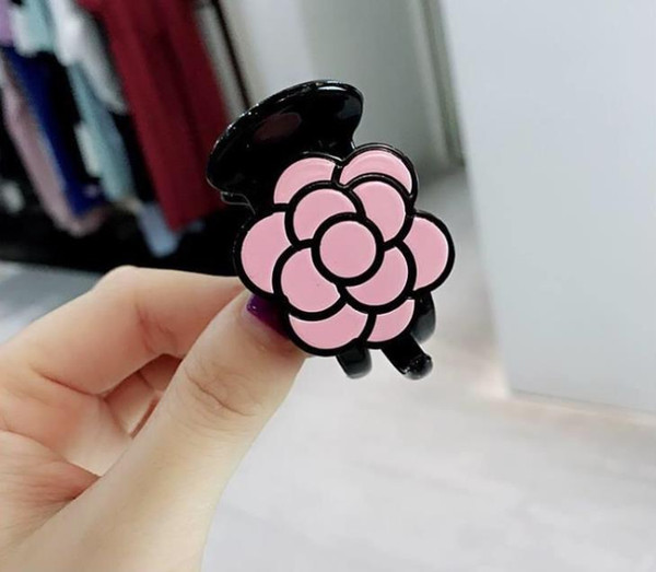 5x3cm New Luxury Hair Accessories for Ladys collection Item Fashion Acrylic camellia Hair Clip flower VIP headwear 3pcs/lot