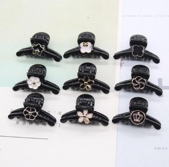 Various Fashion Enamel Flower Hair Clamps Black Acrylic Hair Claw Women Girl Chic Mini Hair Clips Jewelry Accessories