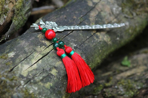 Handcrafted tassels hairpin new arrival Original design Tibetan silver hairpins with chrysoprase & rammel Hot sale ethnic style hair Jewelry