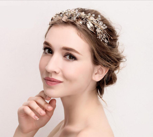 Women Wedding Headdress Crystal Pearl Hairband White Flower Headbands Hairbrush Bride Hair Jewelry Hair Comb